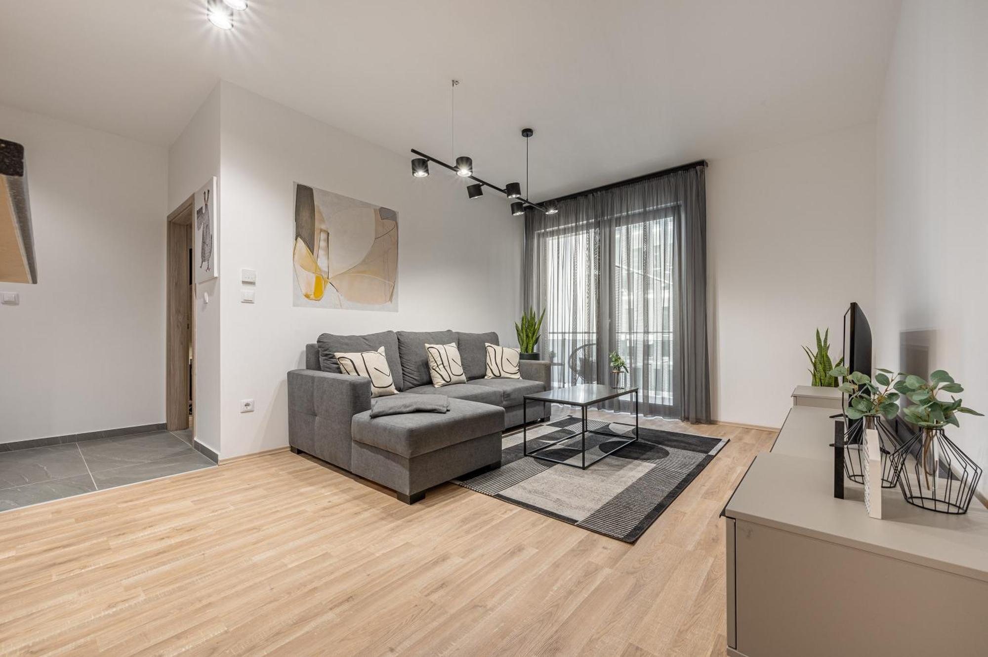 Condo With Balcony @ Downtown Budapest Eksteriør billede